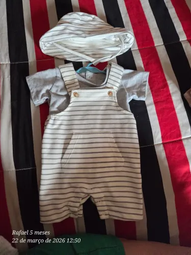 Conjunto com chapéu marca Tahari 0-3 meses