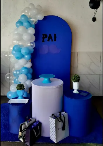 Aluguel de kit decoração aparti de 100 reais *