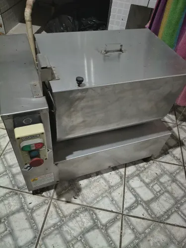 Misturador de carne para massa de linguiça 