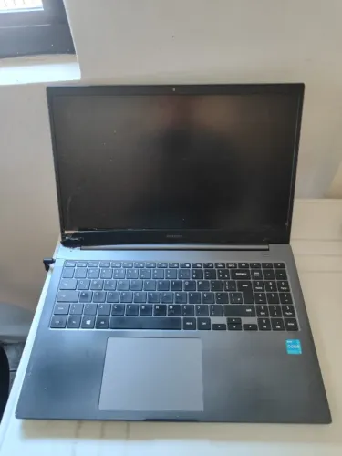 (Para peças) Notebook Samsung para retirada de peças