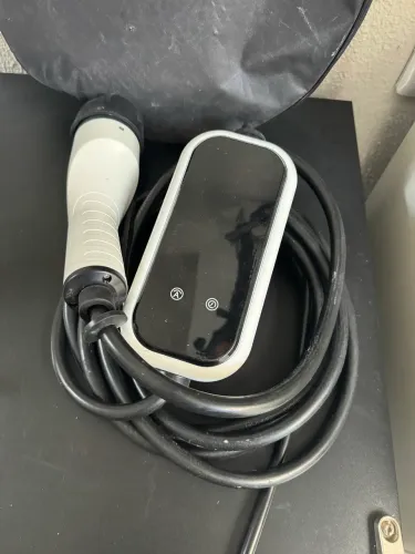 Carregador portátil byd