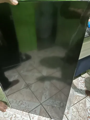 Vendo TV para retirada de peças Tc com uma semana de uso