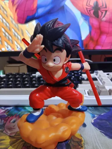 Action figure Goku criança