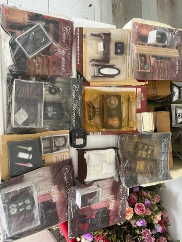 COLEÇÃO ANTIGA (2016) - Lote Casa Vitoriana DeAgostini - Fascículos Lacrados +30 Peças