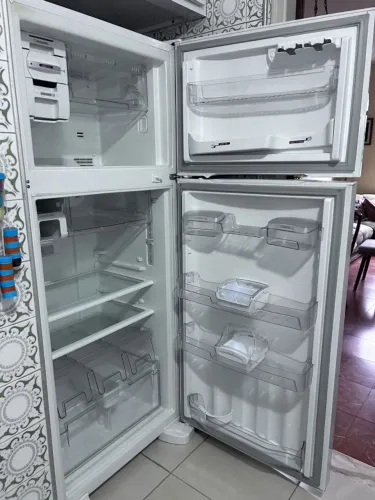 Geladeira Brastemp Ative! Frost Free 403 Litros (BRM48NBANA)