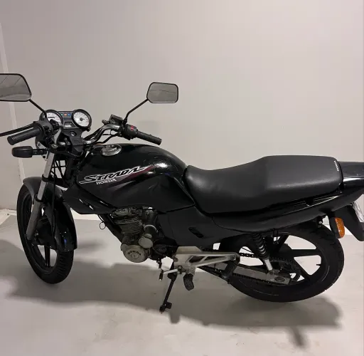 Moto ideal para quem procura uma 200cc simples, econômica e confiável.