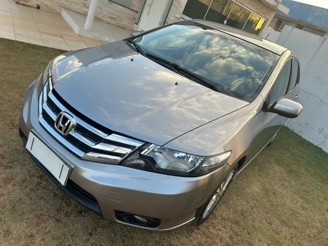 Honda City Sedan LX 1.5 Flex 16V 4P Aut. 2014