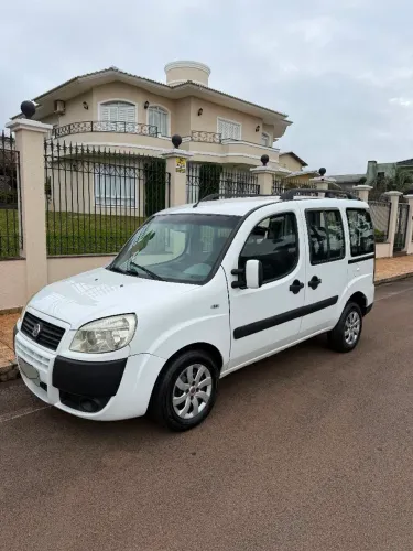 Fiat Doblo Essence 1.8 Flex 16V 5P 2012