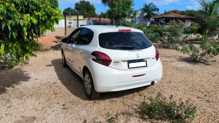 Peugeot 208 Active 1.2 Flex 12V 5P Mec. 2017