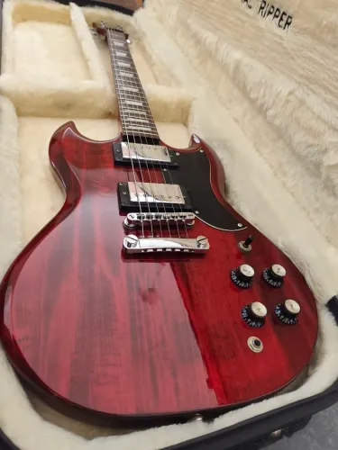 Guitarra SG Strinberg usada (sem case)