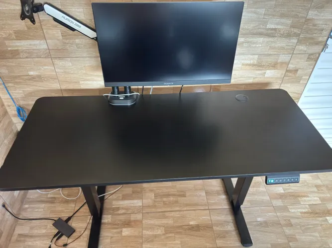 Mesa Pichau Starlift S 1.4m com regulagem de altura
