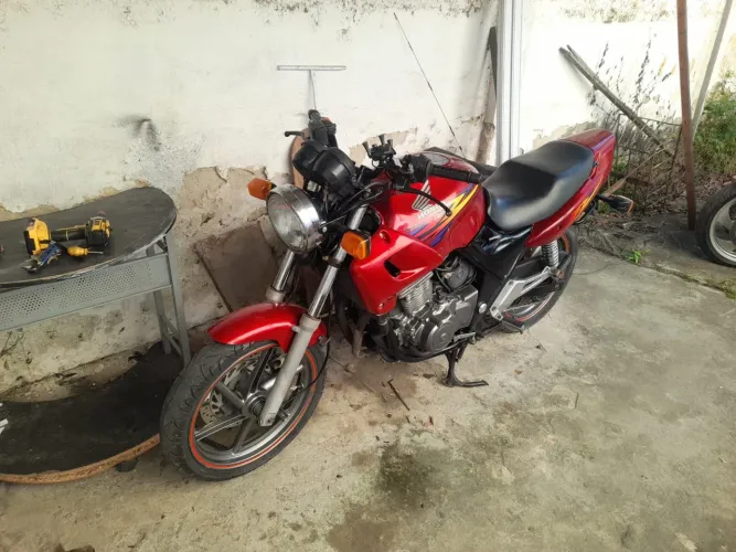 Cb 500