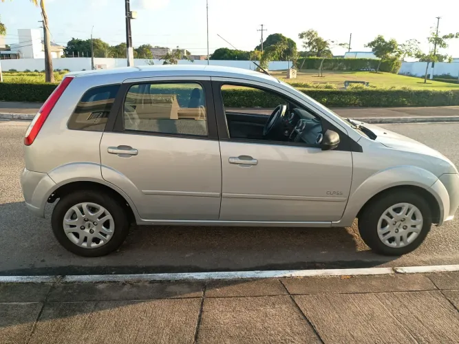 Ford Fiesta 1.0 8V Flex/class 1.0 8V Flex 5P 2010