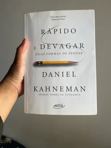 Livro Rápido e Devagar 