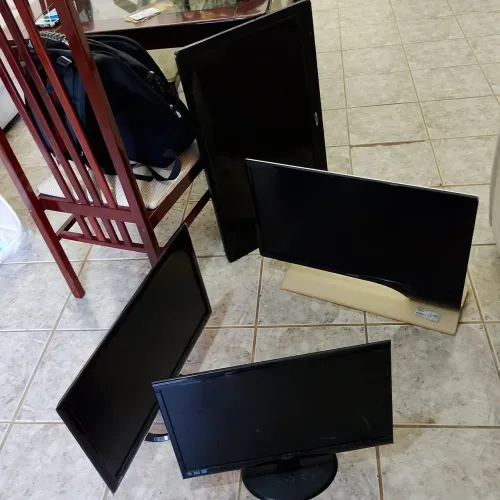 Grande lote com 4 tv com defeito 