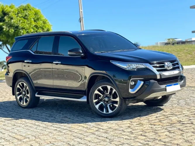 Toyota Hilux SW4 SRX Diamo. 4X4 2.8 TB DIE AUT 2020