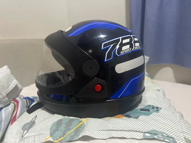 Capacete de moto HSA usado um vez