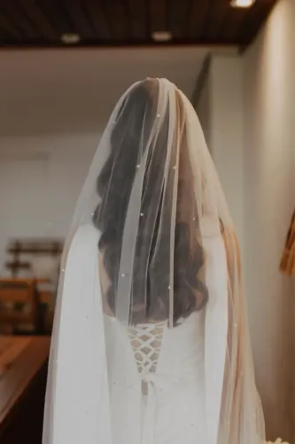 Vestido de noiva minimalista