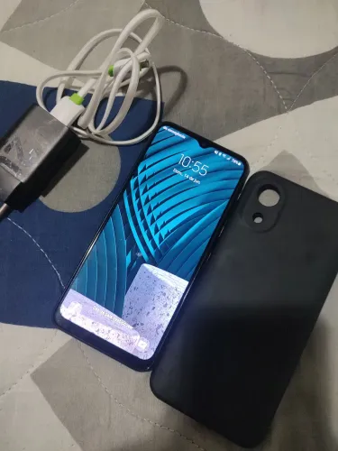 Vendo celular Samsung Galaxy a03 core 350$ com capinha e carregador 