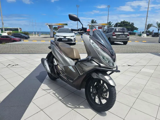 HONDA PCX 150 2022 25000KMS ISRAEL 9 8 3 0 5 7 5 4 3 