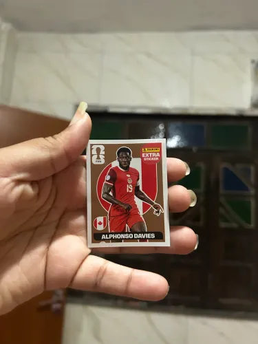 Extra Alphonso Davies