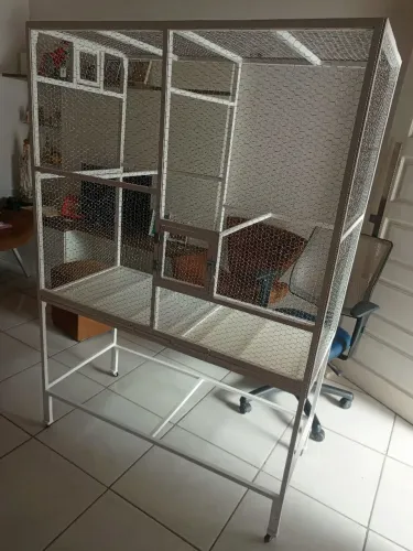 Viveiros para pássaros 