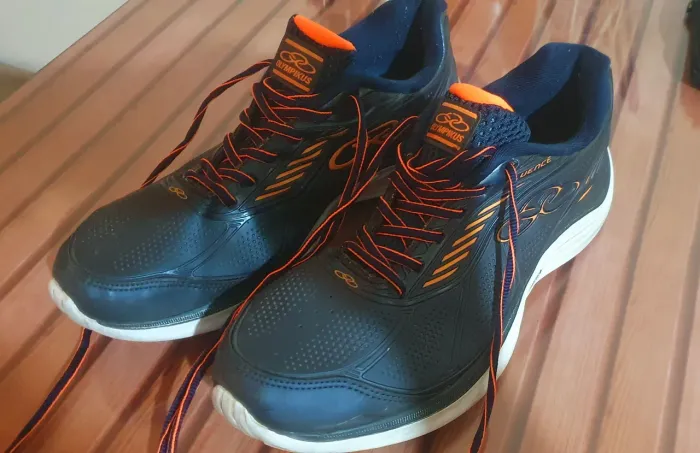 Tenis semi novo Olímpicos 