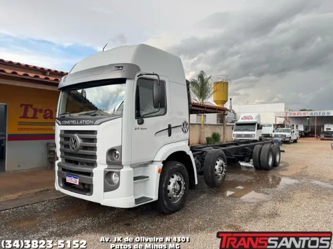 VW 24-250 Bitruck ano 2010