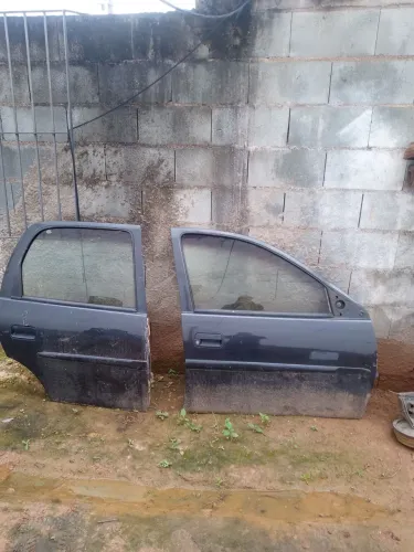 Venda peças carro Corsa Sedan 4portas ano 2002