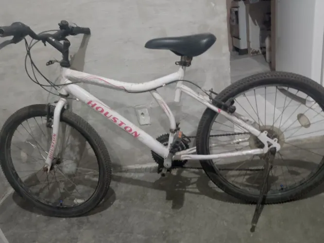 Bicicleta pra vender logo
