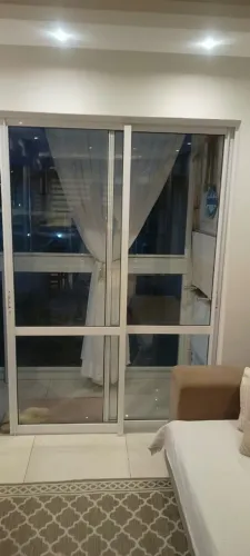 Vendo porta de correr de alumínio