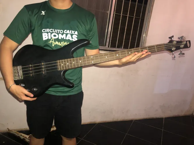 Contrabaixo Ibanez Gio Soundgear + capa, Captadores extra e Cabo
