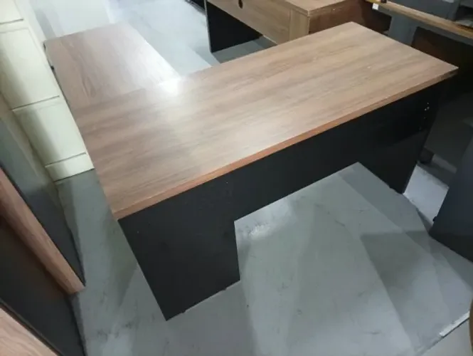 Mesa L para Escritório modelo Diretor 