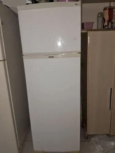 Vendo geladeira seminovo