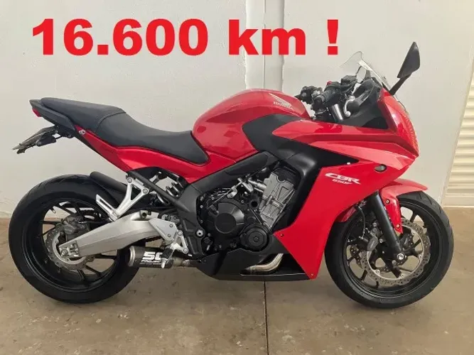 HONDA CBR 650 F - NOVÍSSIMA - SÓ 16.600 KM - COM ACESSÓRIOS !