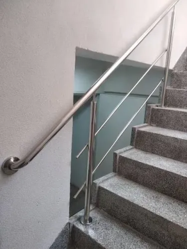 CORRIMÃO DE INOX
