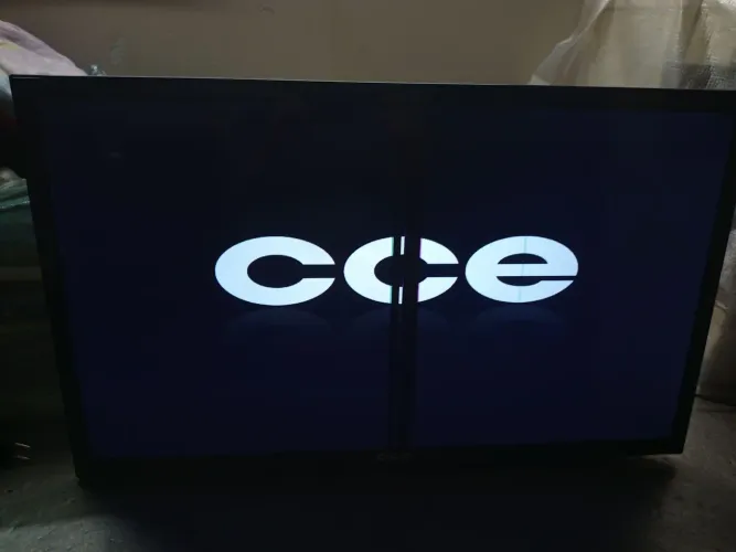 Tv led CCE 32 defeito