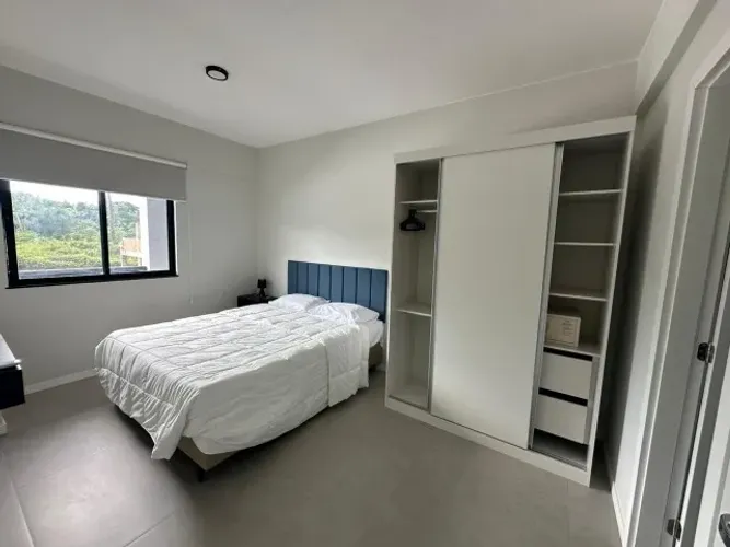 Prédio - Apto Mobiliado em Condomínio Fechado com Piscina e Academia - 1 Quarto