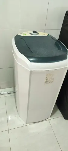 Tanquinho de lavar roupa