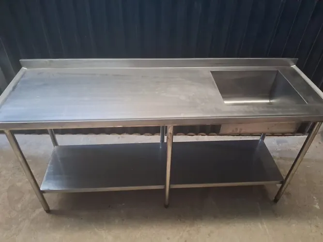 Mesa inox com cuba 