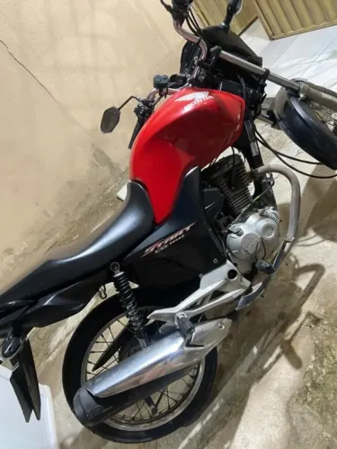 Vendo cg start 160 vermelha.