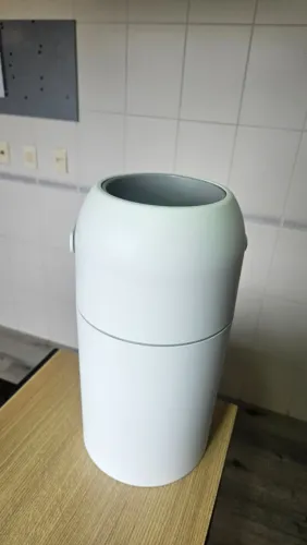 Lixeira Sistema Antiodor Bebe Lixo Magico Descarte De Fralda Cor Branco