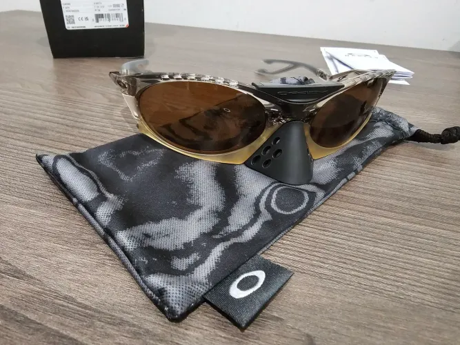 Oakley Plantaris Brain Dead 