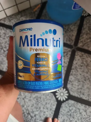 Leite infantil Milnutri Premium kit 2 latas lacradas