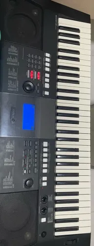 Teclado Yamaha PSR-E423