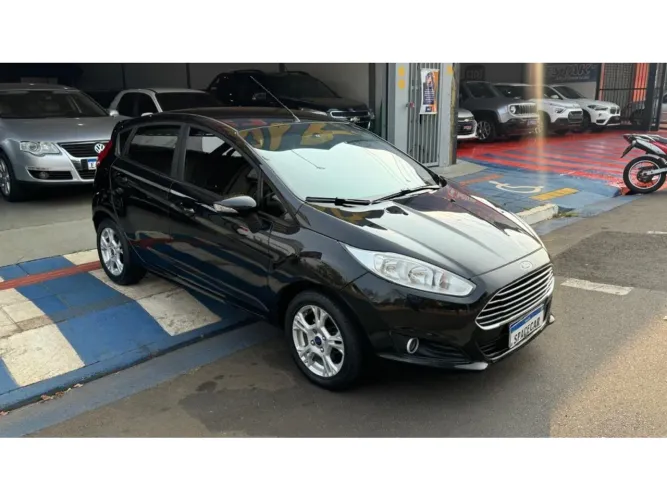 Ford Fiesta 1.6 16V Flex Mec. 5P 2014
