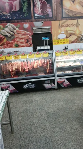 Mercado completo em funcionamento