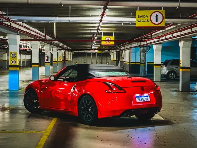 Nissan 370Z 3.7 Coupe V6 24V 2P Aut. 2011
