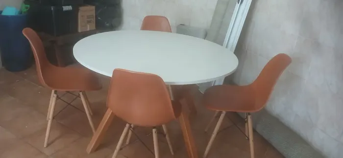 Mesa 4 cadeiras