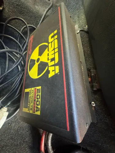 Vende-se som completo, original nunca foi queimado